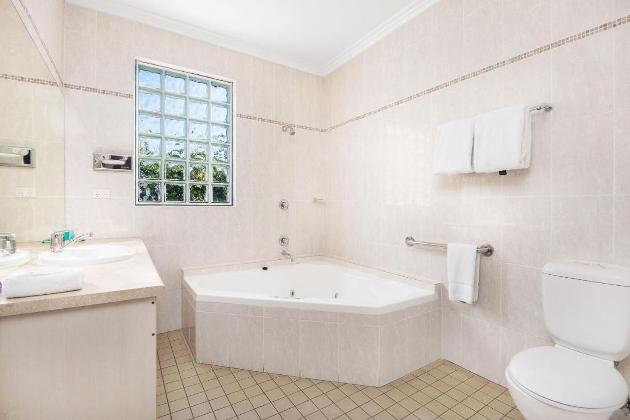 موتيل وندسور موتيل هاوكيسبوري رايس كلوب المظهر الخارجي الصورة A modern bathroom
