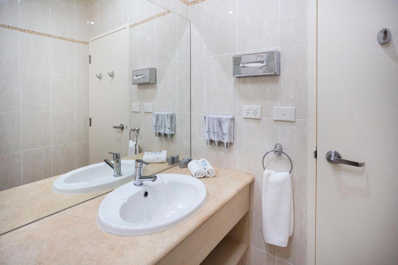 موتيل وندسور موتيل هاوكيسبوري رايس كلوب المظهر الخارجي الصورة Bathroom
